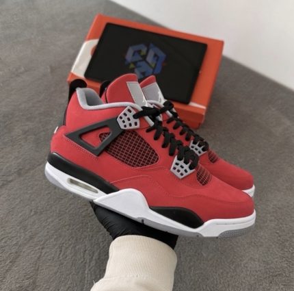 Jordan 4 Toro Bravo