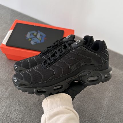 Air Max TN Black