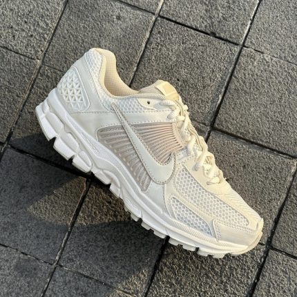Vomero 5 Beige