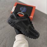 Vomero 5 Black