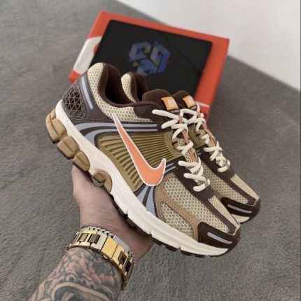 Vomero 5 Wheat Grass