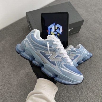 NEW BALANCE 2000 Still Water